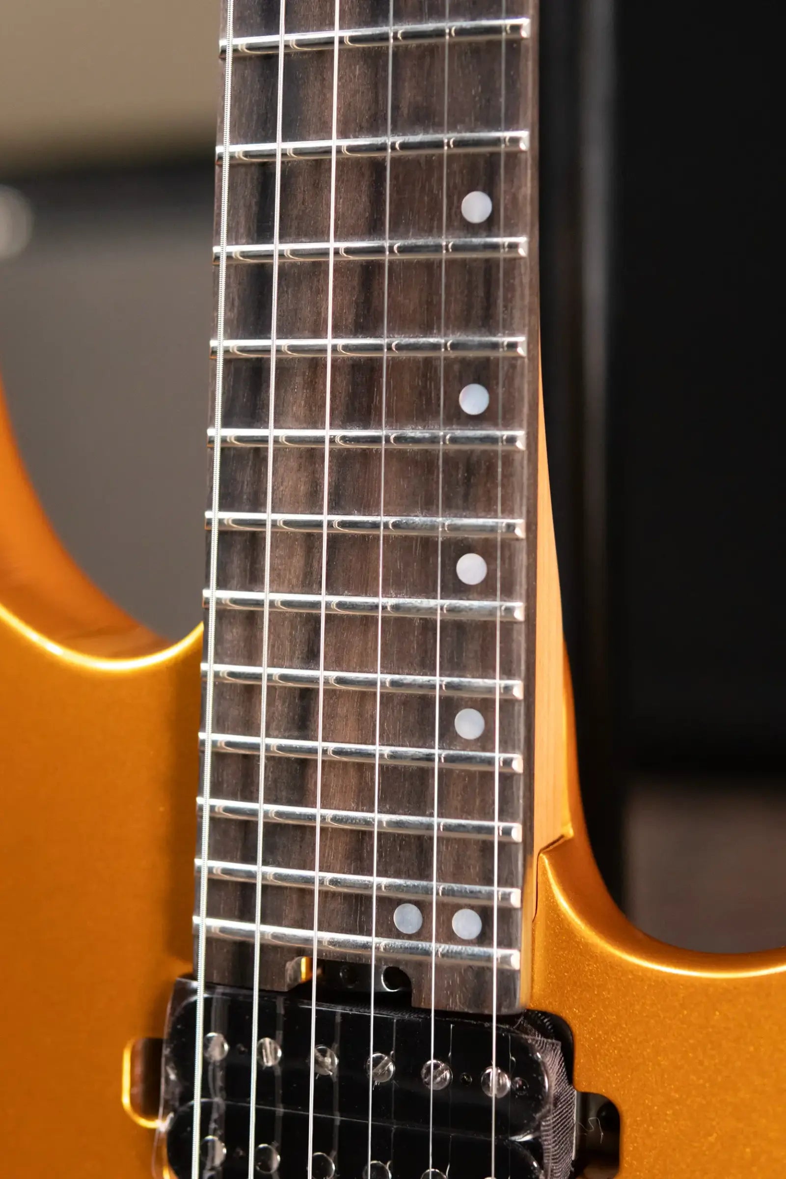 Jackson American Series Limited Edition Virtuoso Electric Guitar - Gold Rush with Soft Case