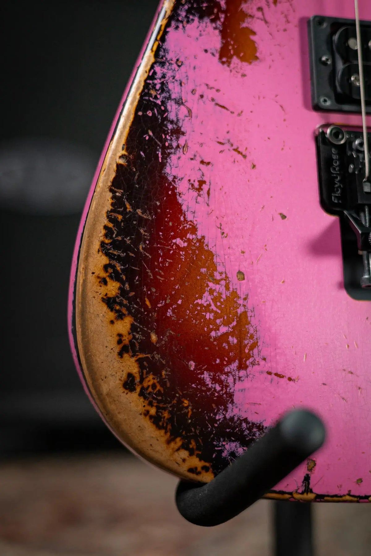 Jackson Custom Shop Special Edition Soloist 2H FR Electric Guitar - Nitro Tour Relic Platinum Pink over 3-Tone Sunburst with Hardshell Case