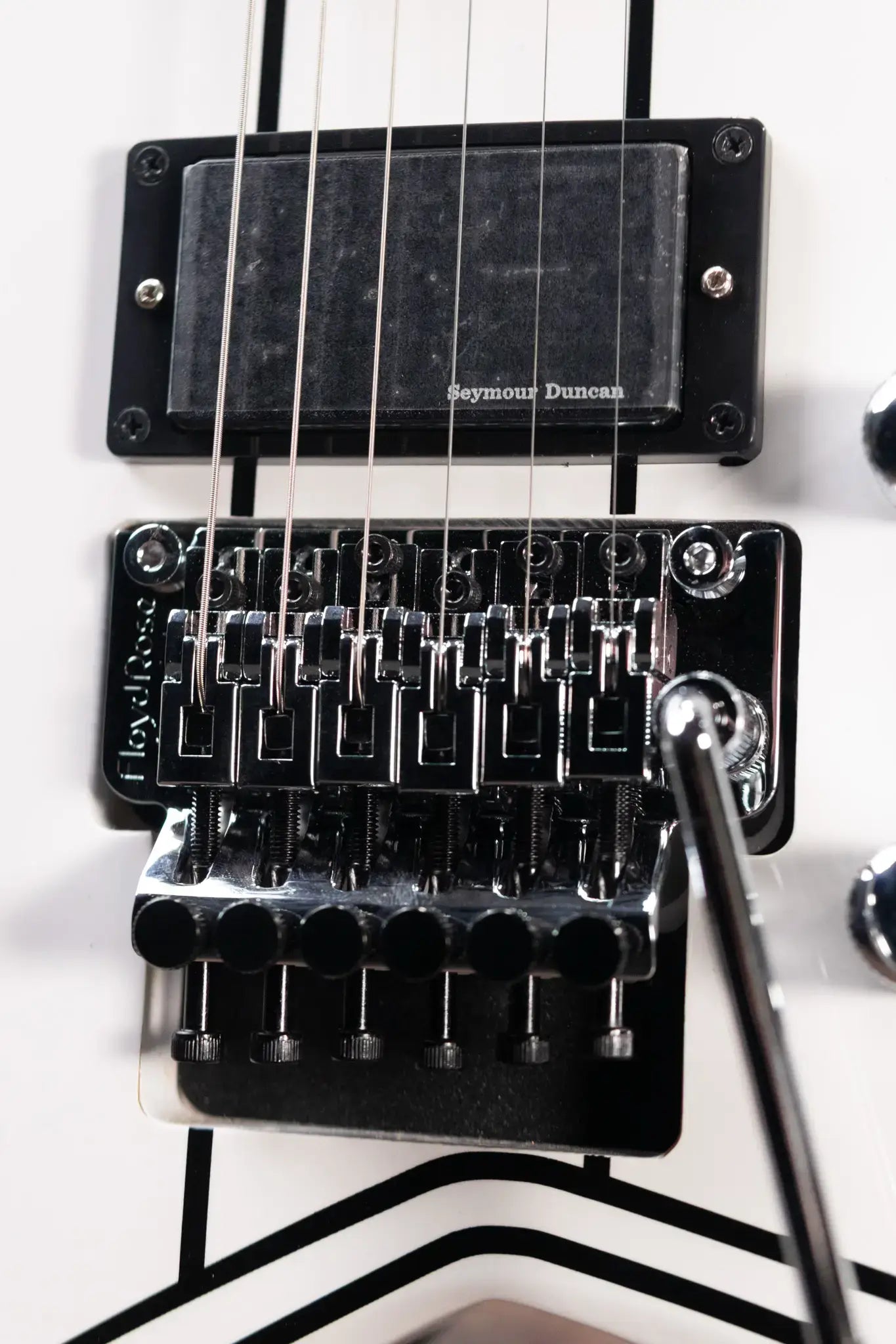 Jackson X Series Rhoads RRX24M Electric Guitar - Snow White with Black Pinstripes