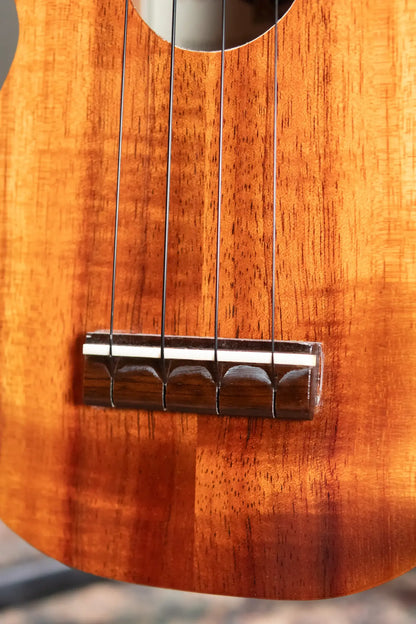 Kamaka Soprano (Standard) Ukulele with Hardshell Case - Used