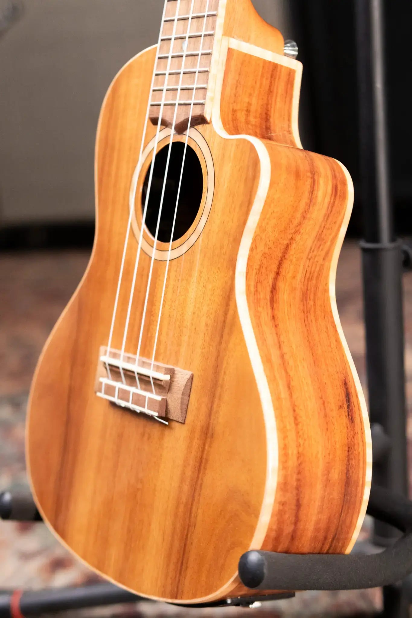 Lanikai ACS-CEC Concert Ukulele Acacia Acoustic/Electric with Hardshell Case - Used