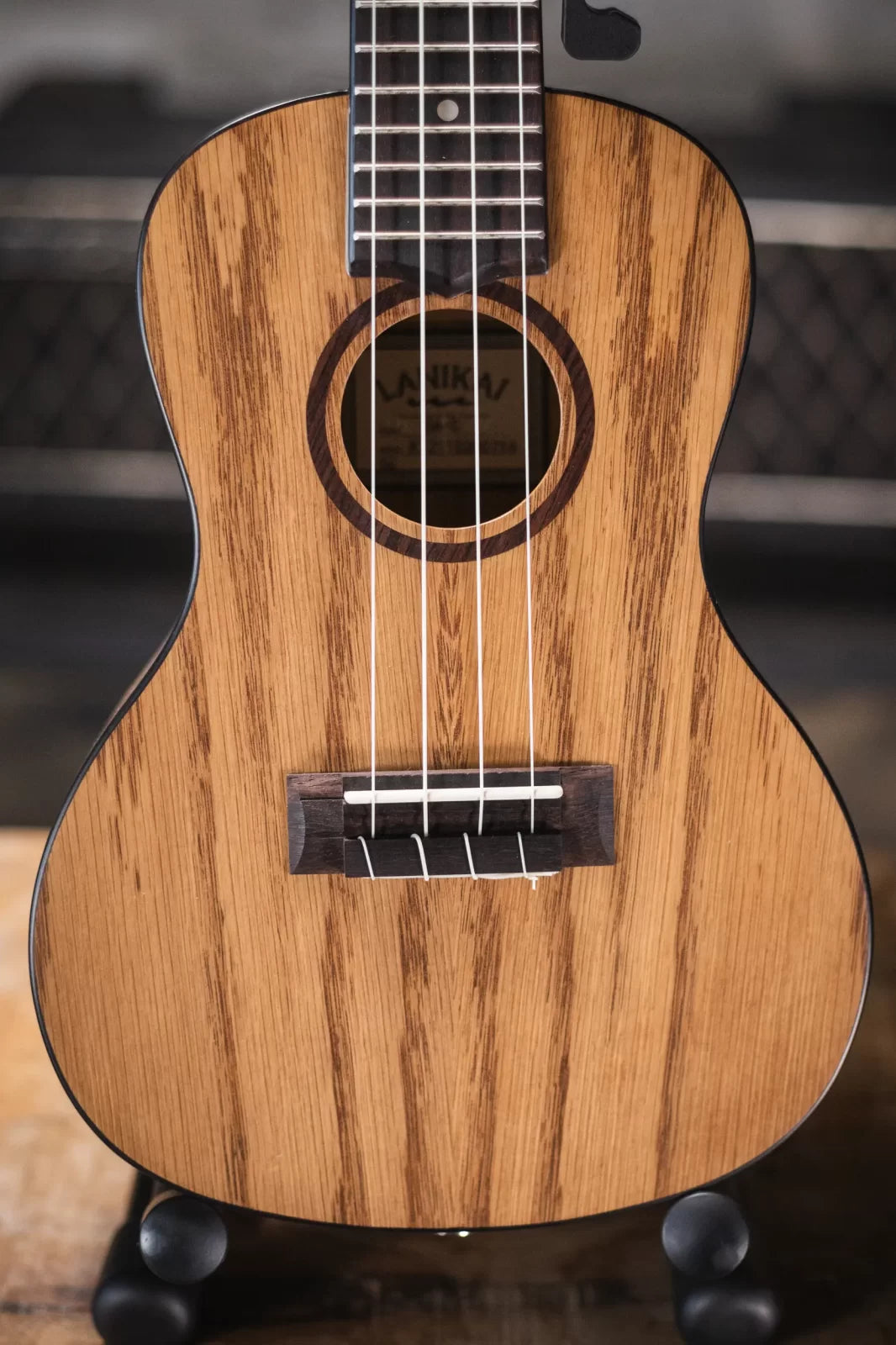 Lanikai OA-C Oak Concert Ukulele with Gig Bag