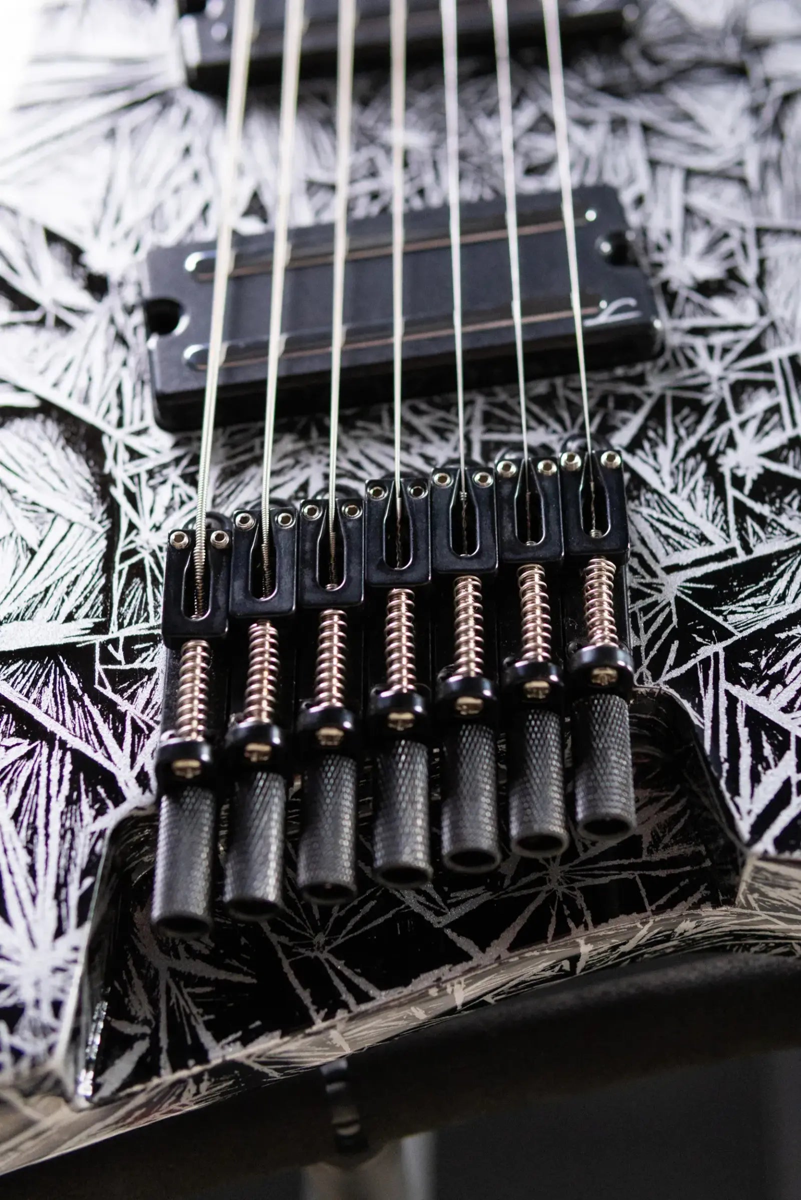 Legator R7F Revenant Bolt-On 7-String Multi-scale Electric Guitar - Gloss Black Ice