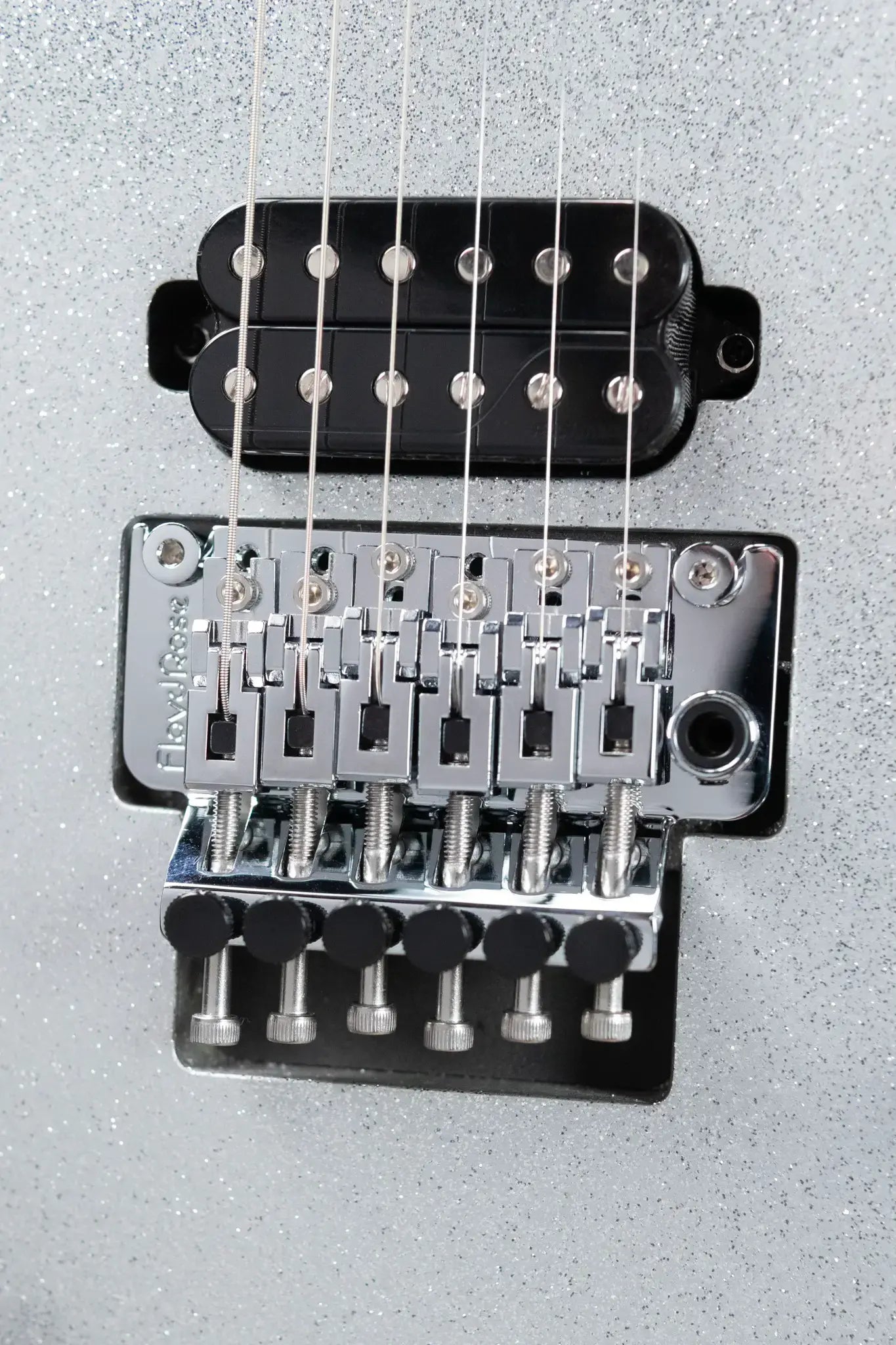 Legator YO6 Electric Guitar Silver Sparkle with Gig Bag 67b38858f0e5f