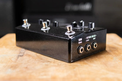 Line 6 HX Stomp Guitar Multi-effects Floor Processor - Black - Used