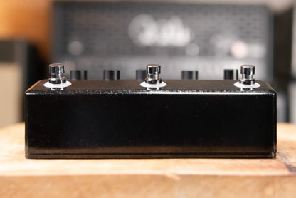 Line 6 HX Stomp Multi-Effects Pedal with Power Supply - Used