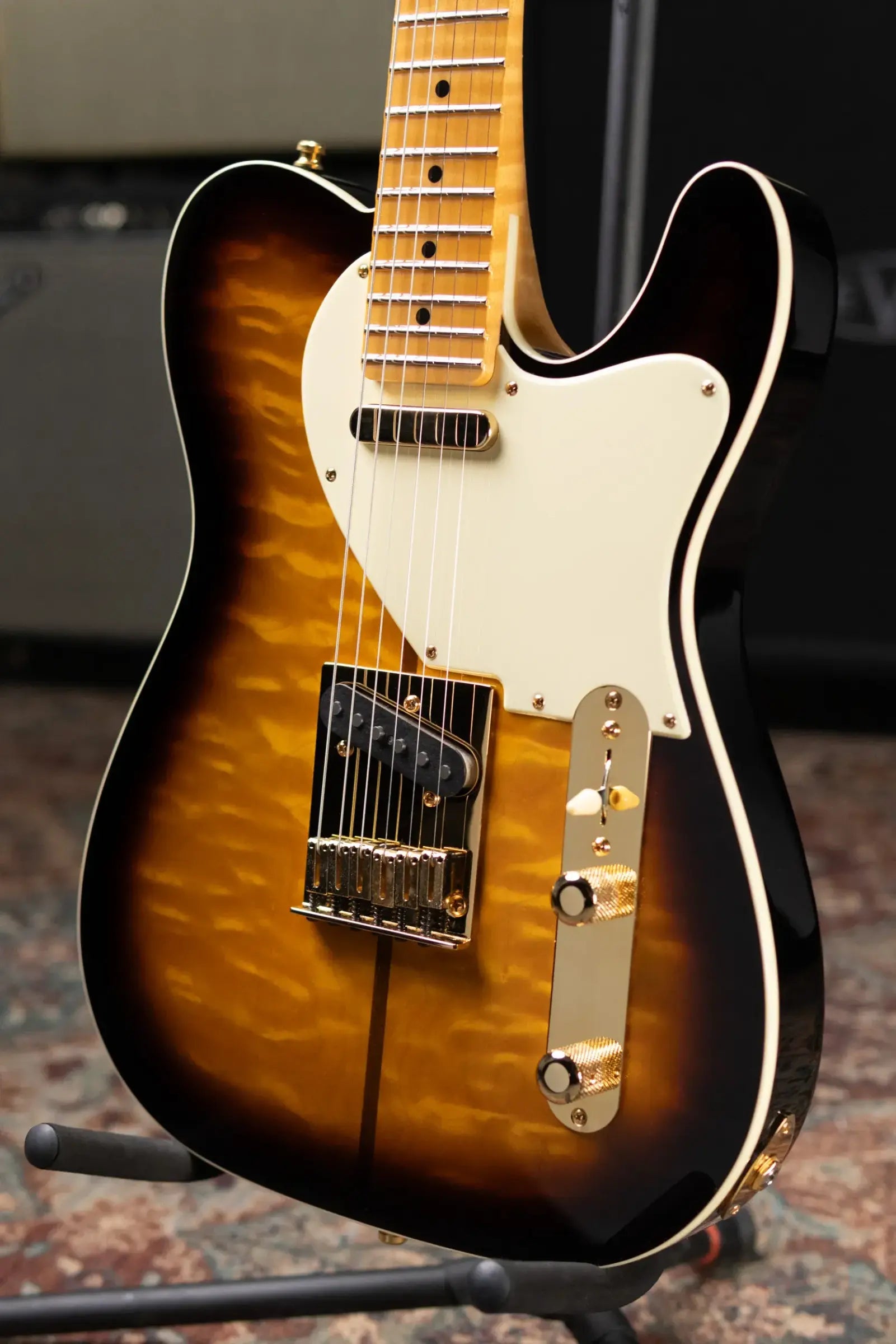 Fender Custom Shop Merle Haggard "Tuff Dog" Telecaster Electric Guitar - 2-Color Sunburst with Hardshell Case