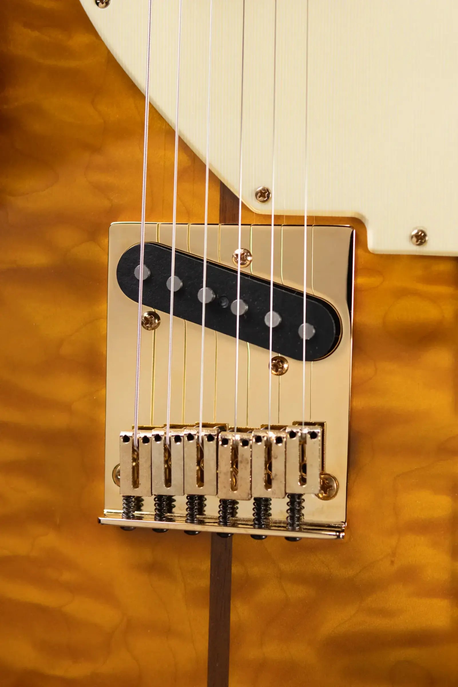Fender Custom Shop Merle Haggard "Tuff Dog" Telecaster Electric Guitar - 2-Color Sunburst with Hardshell Case