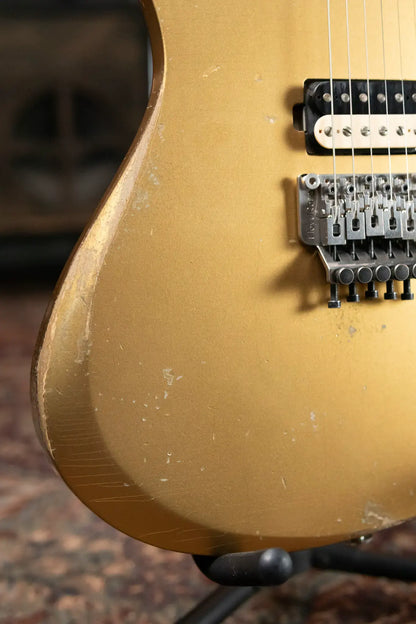 Luxxtone Calavera - Gold with Hardshell Case