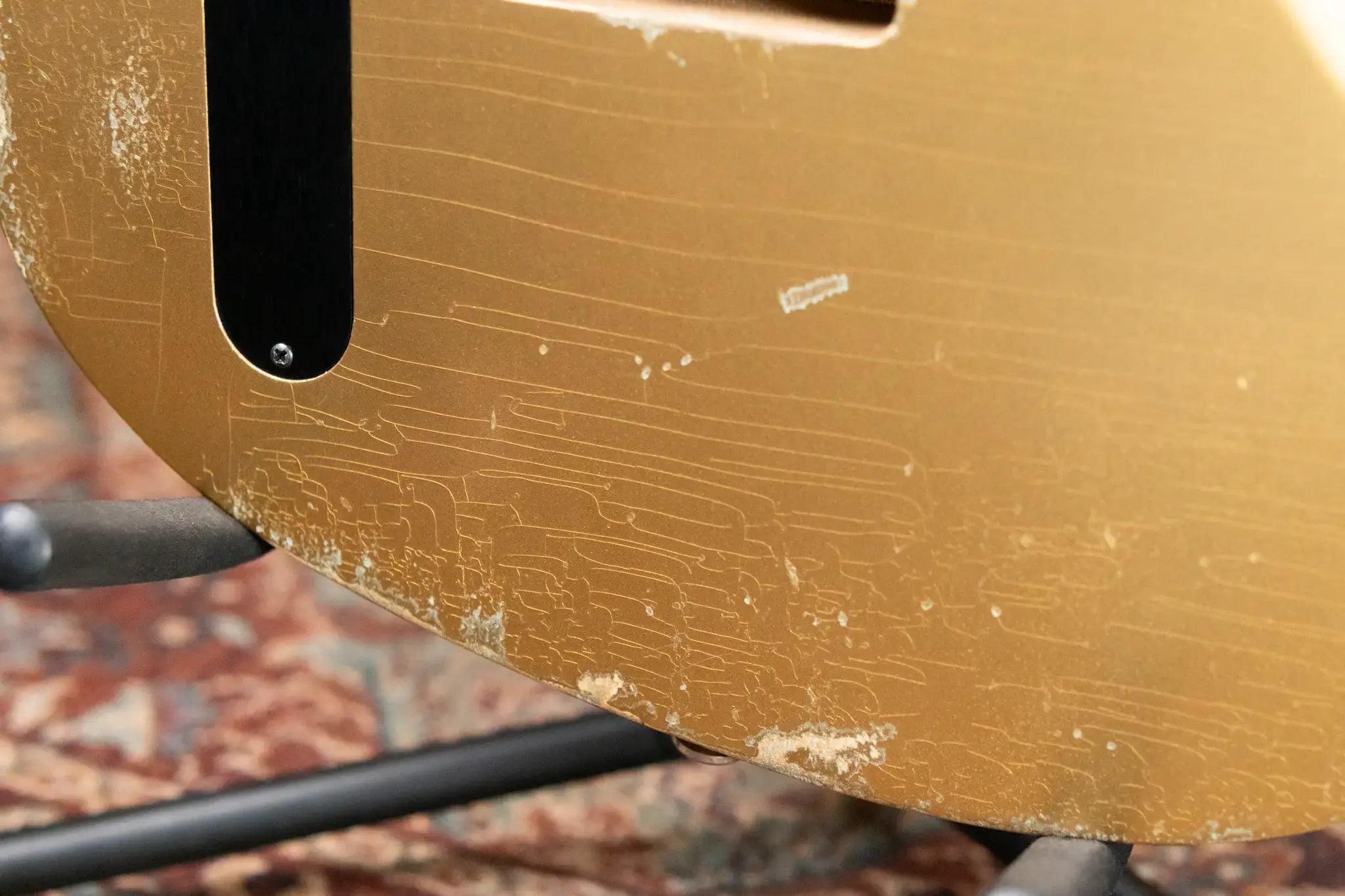 Luxxtone Calavera - Gold with Hardshell Case