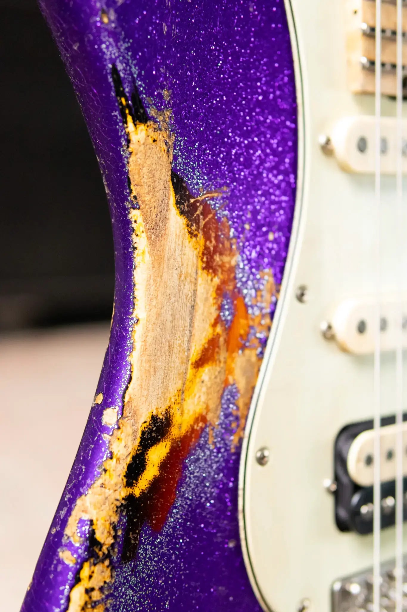 Luxxtone Choppa S Electric Guitar - Purple Sparkle over Sunburst with Hardshell Case