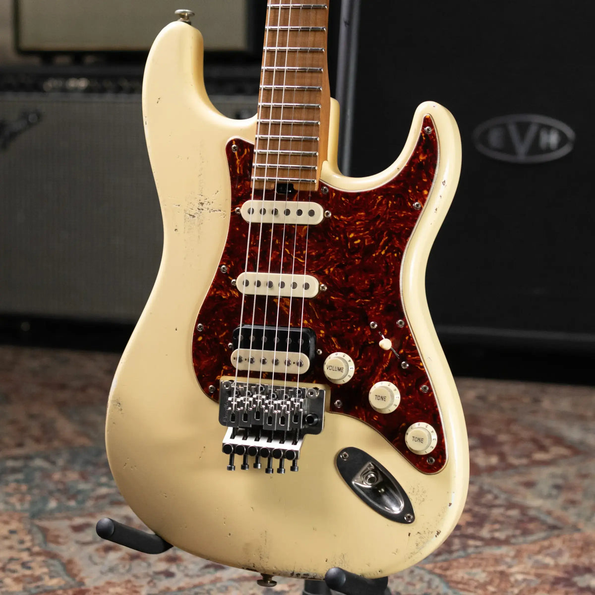 Luxxtone Choppa S HSS Electric Guitar - Cream with Hardshell Case