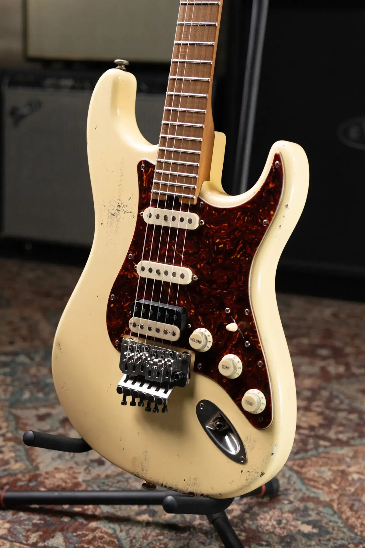 Luxxtone Choppa S HSS Electric Guitar - Cream with Hardshell Case