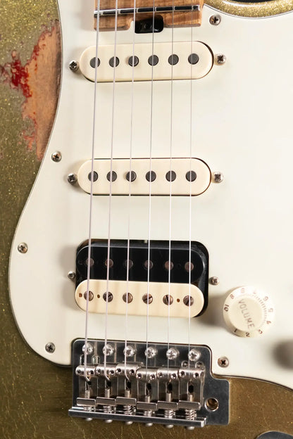 Luxxtone Choppa S HSS Electric Guitar - Gold Sparkle over 3-Tone Sunburst with Hardshell Case