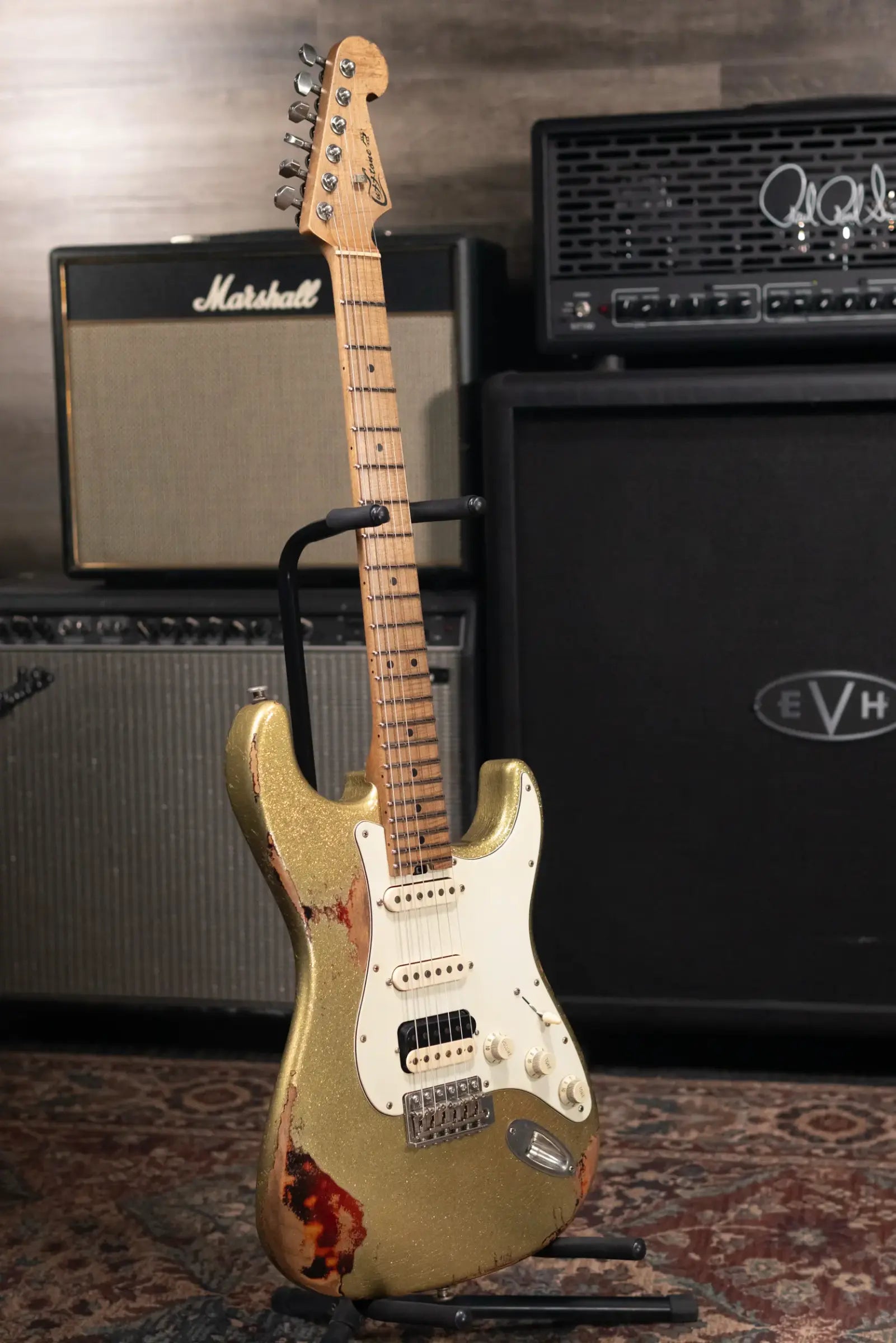 Luxxtone Choppa S HSS Electric Guitar - Gold Sparkle over 3-Tone Sunburst with Hardshell Case