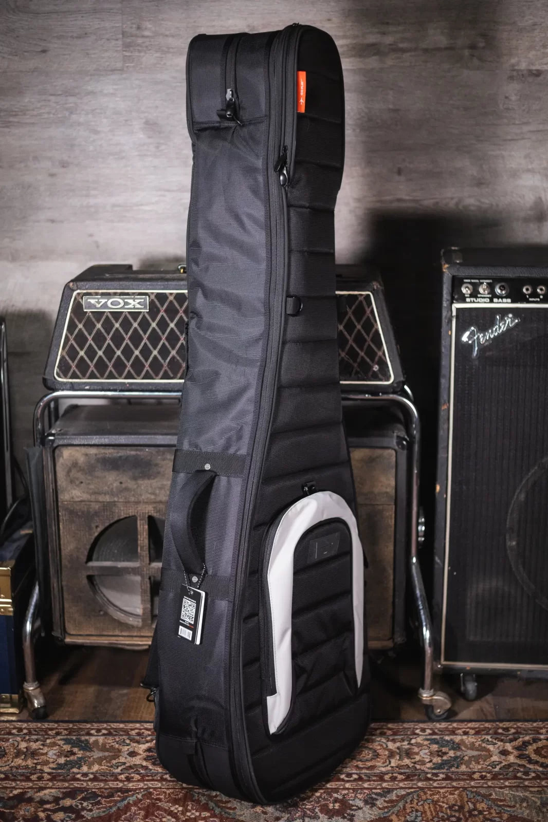 MONO Classic Dual Bass Guitar Case Black haggertys 06