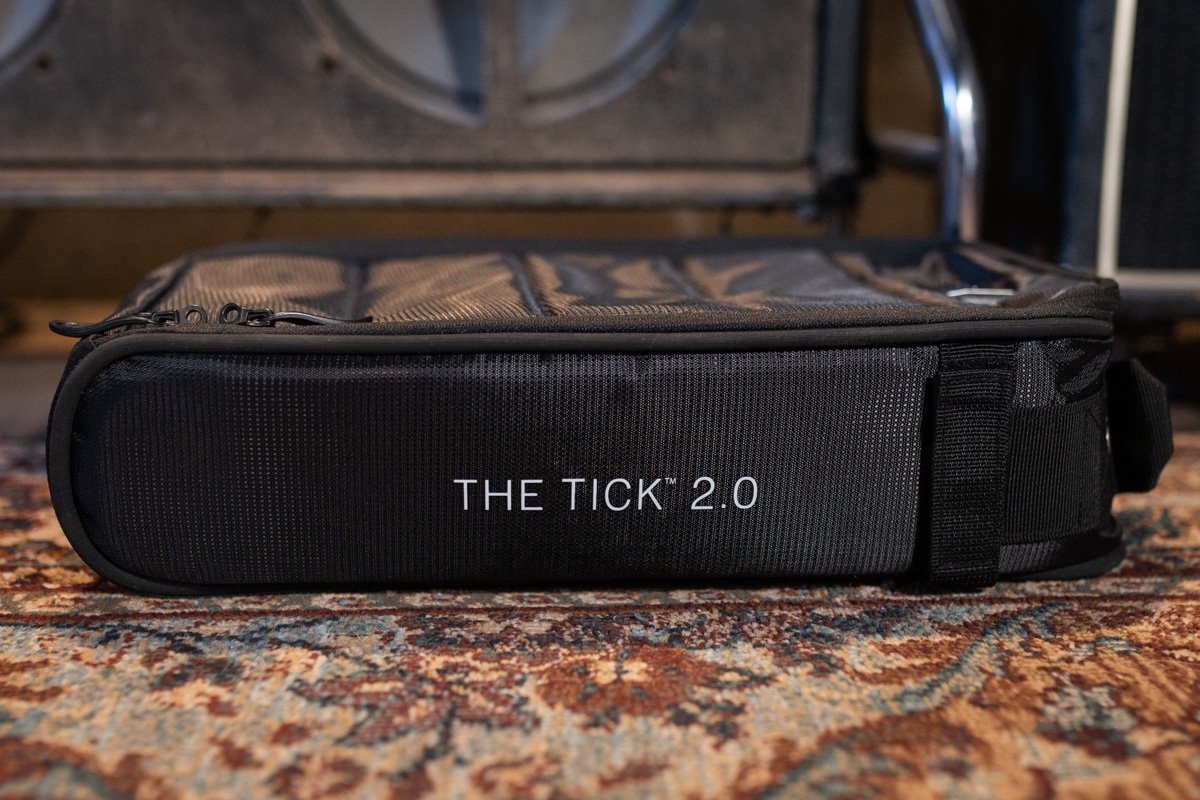 MONO Classic Tick Accessory Case 2.0 Black haggertys 2