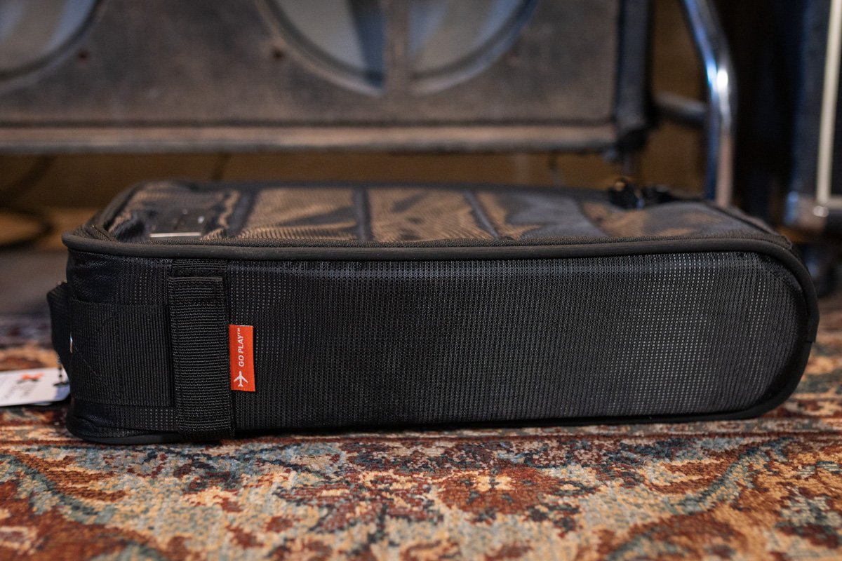 MONO Classic Tick Accessory Case 2.0 Black