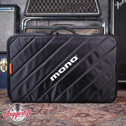 MONO Pedalboard Medium Silver + Tour Accessory Case 2.0 Black - Open Box