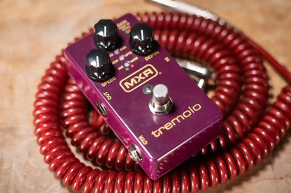 MXR M305 Tremolo Guitar Effects Pedal