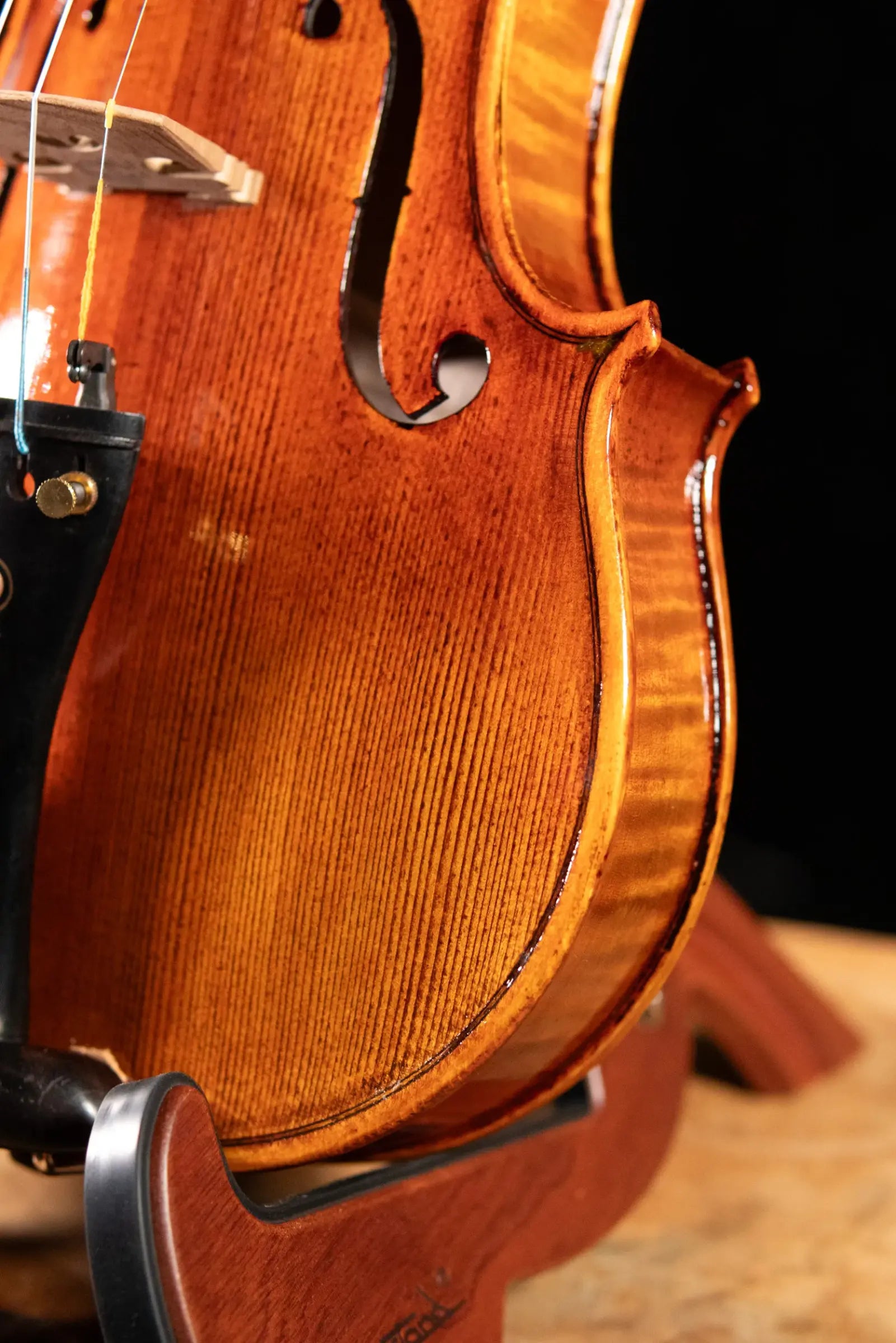 Maple Leaf Strings Artisan Collection Lady Claire Violin - 4/4