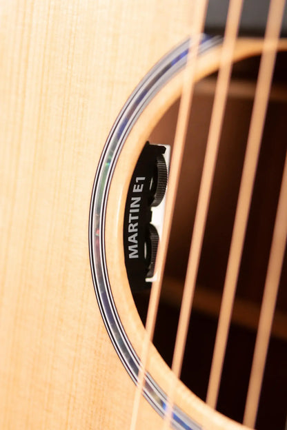 Martin 000C Jr-E Acoustic/Electric Guitar with Gig Bag