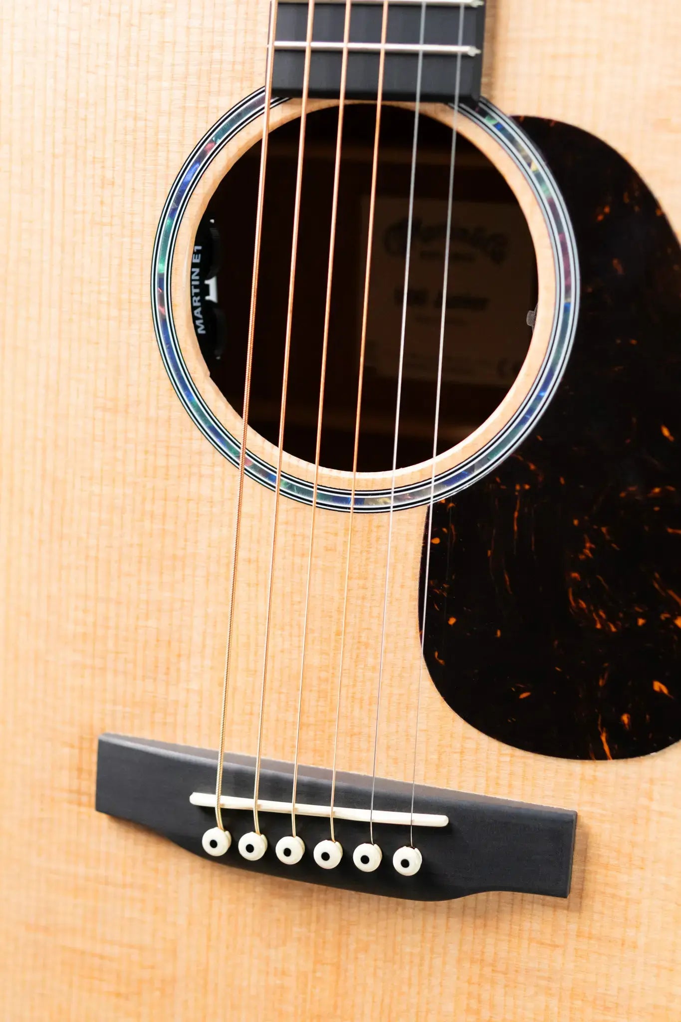 Martin 000C Jr-E Acoustic/Electric Guitar with Gig Bag