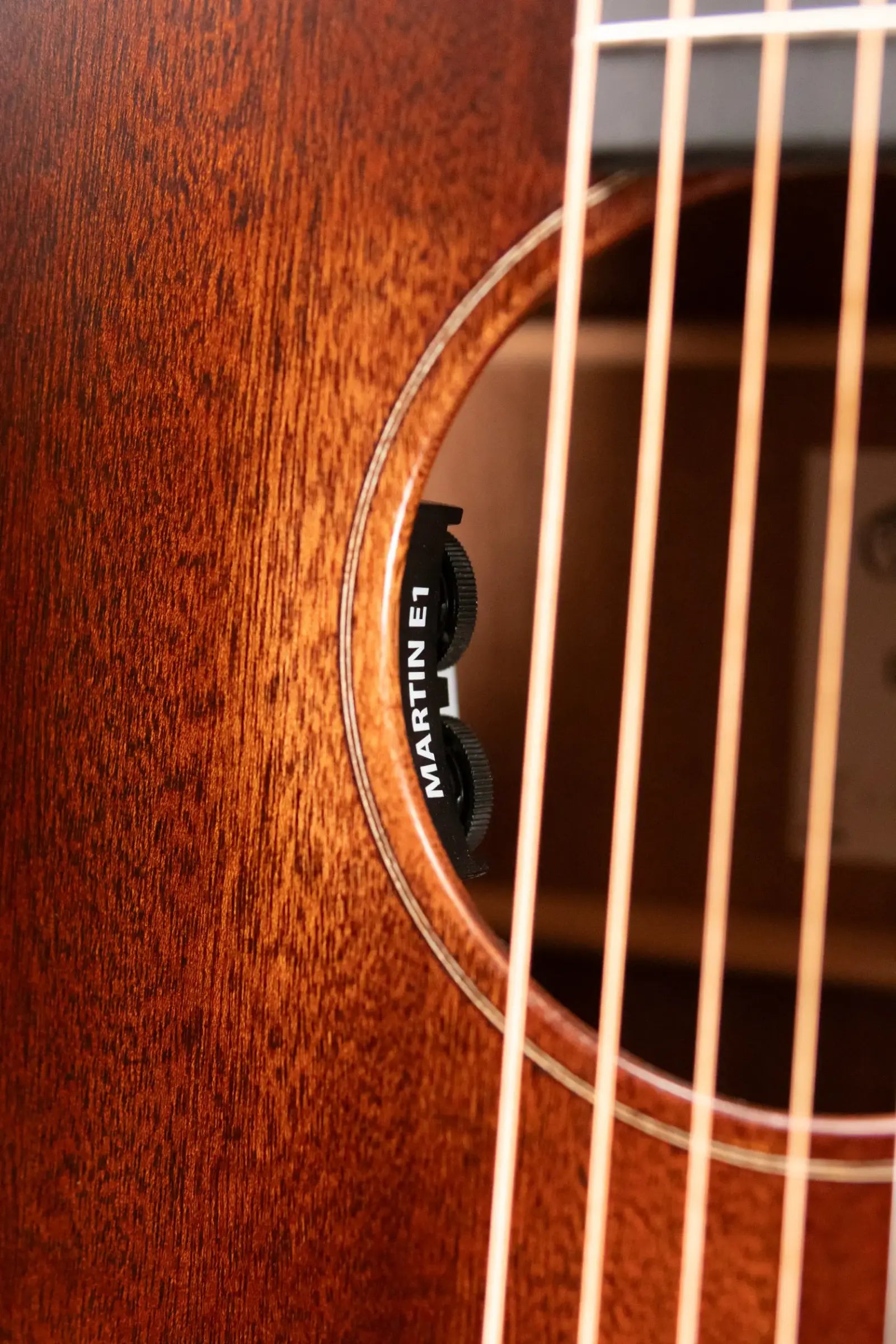 Martin 000C Jr-E StreetMaster Acoustic/Electric Guitar with Gig Bag