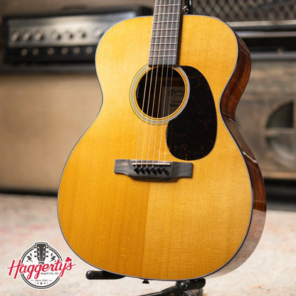 Martin 000E Retro Plus Acoustic/Electric Guitar with Gig Bag