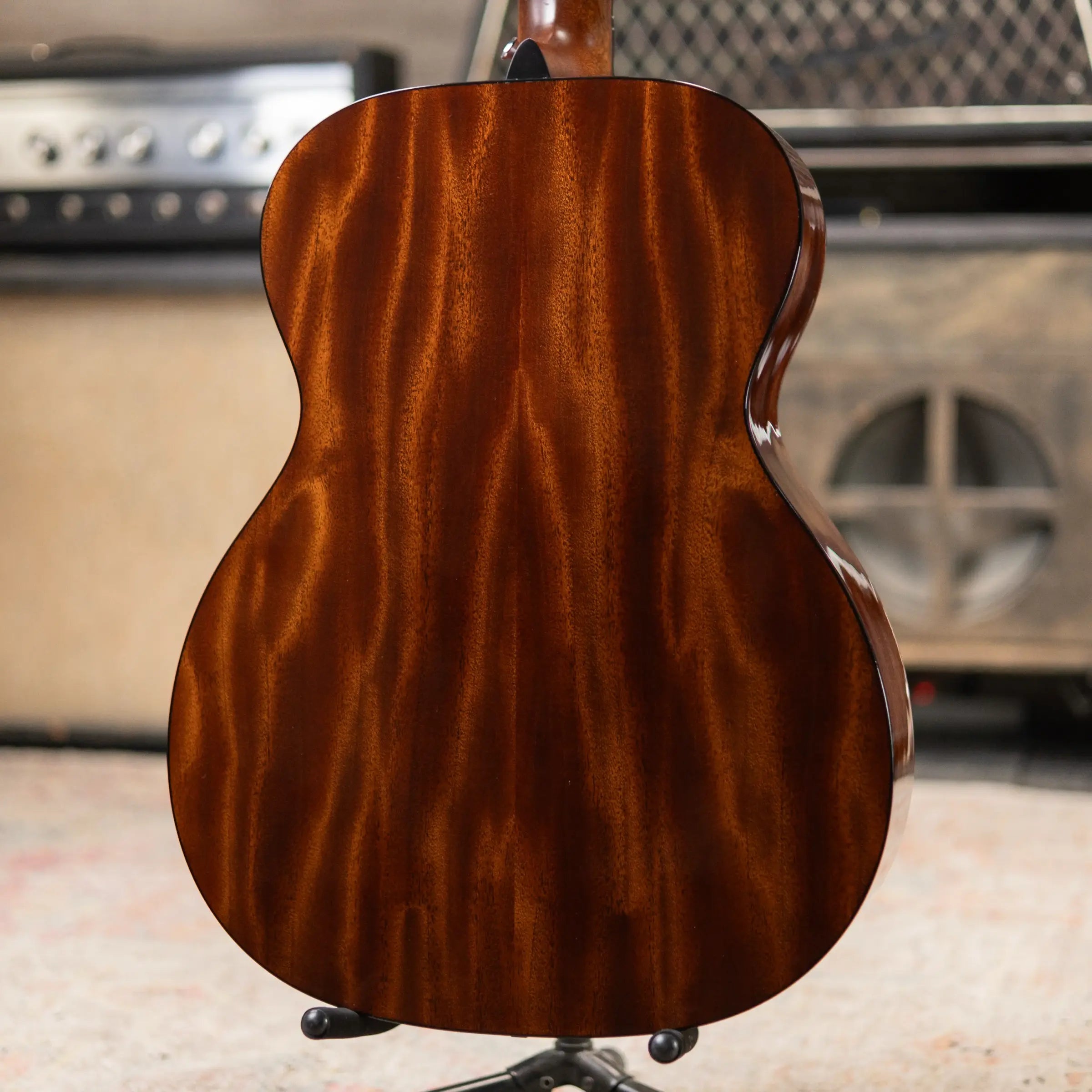 Martin 000E Retro Plus Acoustic/Electric Guitar with Gig Bag