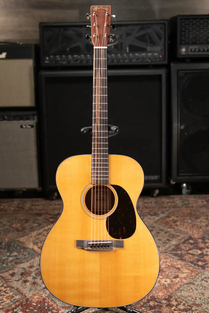Martin 000E Retro Plus Mahogany Acoustic/Electric Guitar with Gig Bag