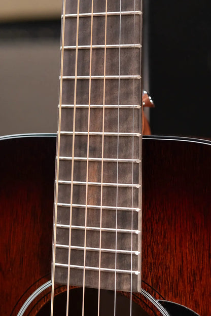 Martin 000Jr-E Jeff Tweedy Signature Acoustic/Electric Guitar with Gig Bag