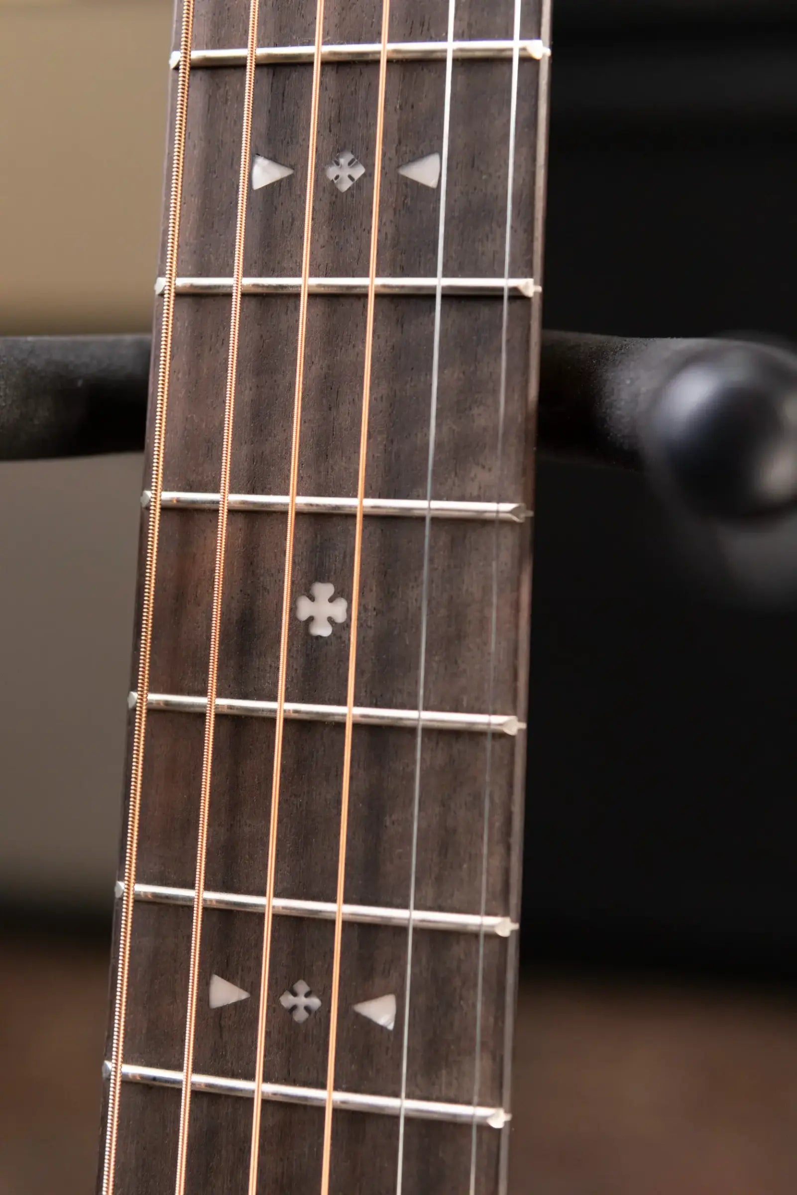 Martin 000Jr-E Jeff Tweedy Signature Acoustic/Electric Guitar with Gig Bag