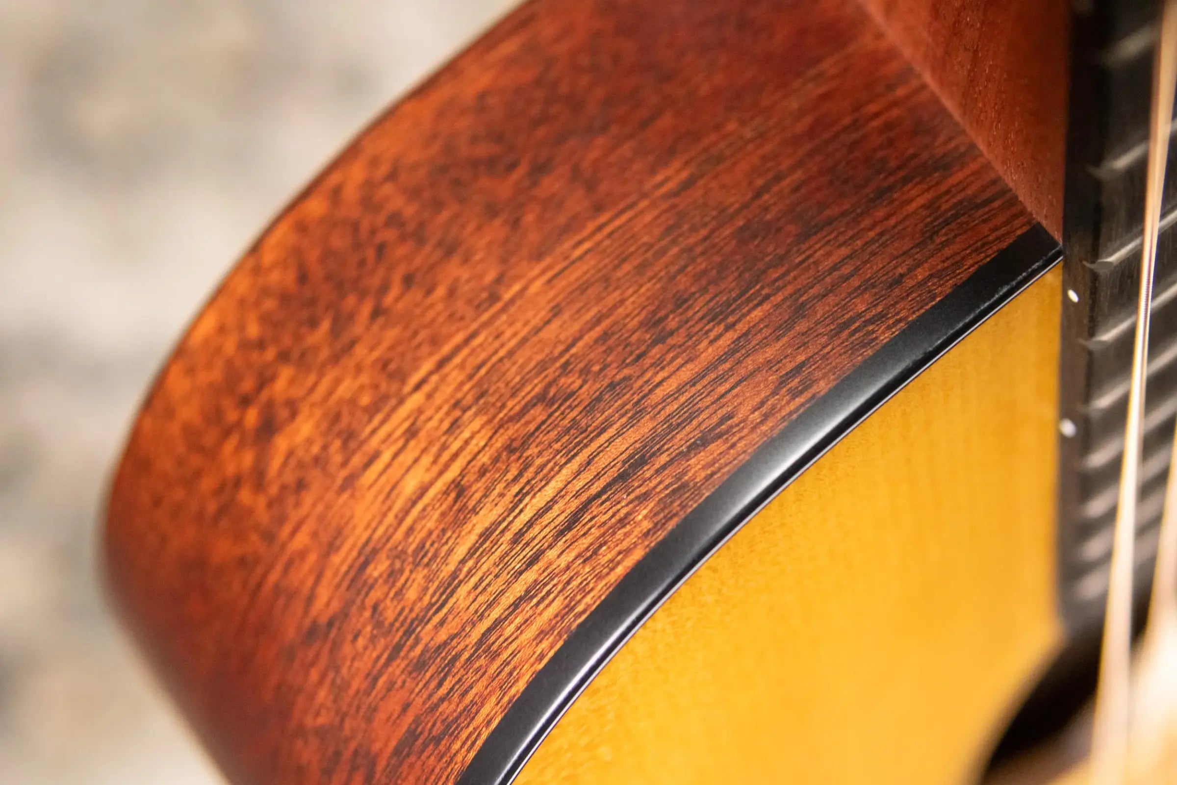 Martin 000-10E Retro Acoustic/Electric Guitar - Spruce/Sapele with Gig Bag
