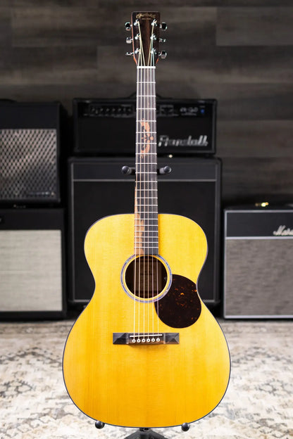 Martin 000-10E Shawn Mendes Signature Acoustic/Electric Guitar with Gig Bag