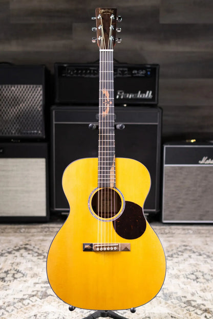 Martin 000-10E Shawn Mendes Signature Acoustic/Electric Guitar with Gig Bag