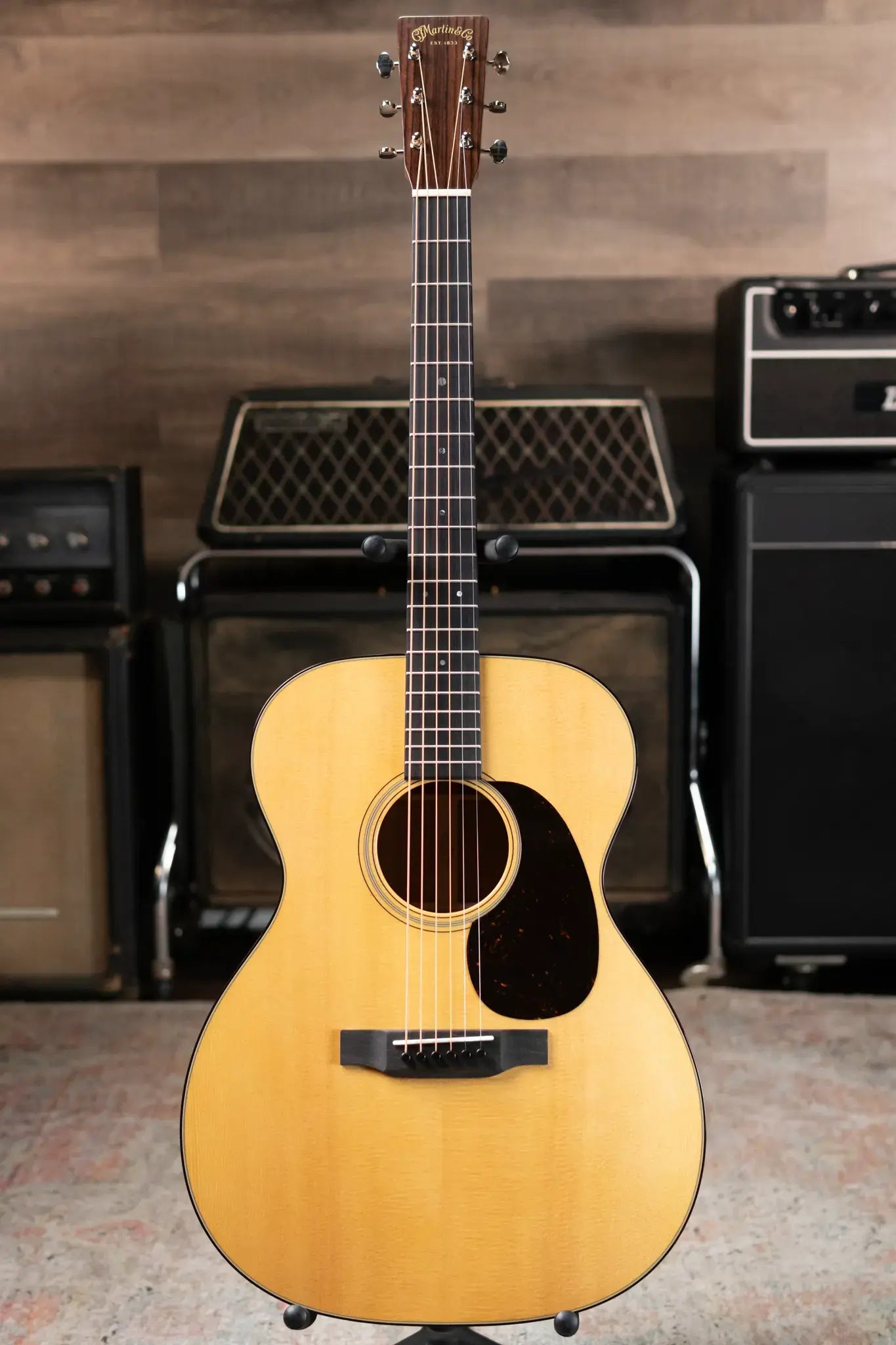 Martin 000-18 Acoustic Guitar with Hardshell Case