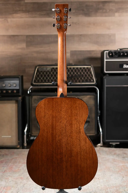Martin 000-18 Acoustic Guitar with Hardshell Case