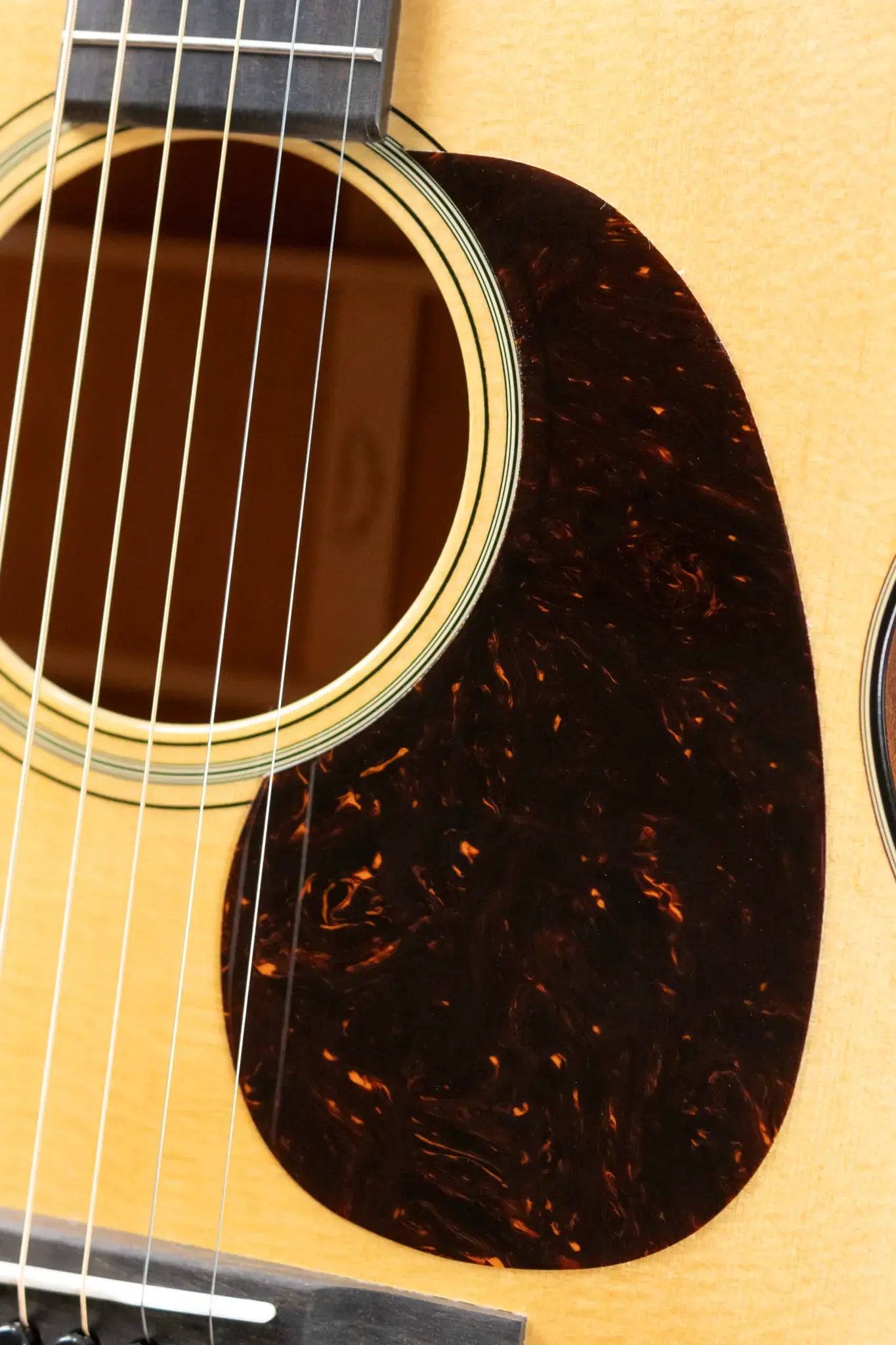 Martin 000-18 Acoustic Guitar with Hardshell Case