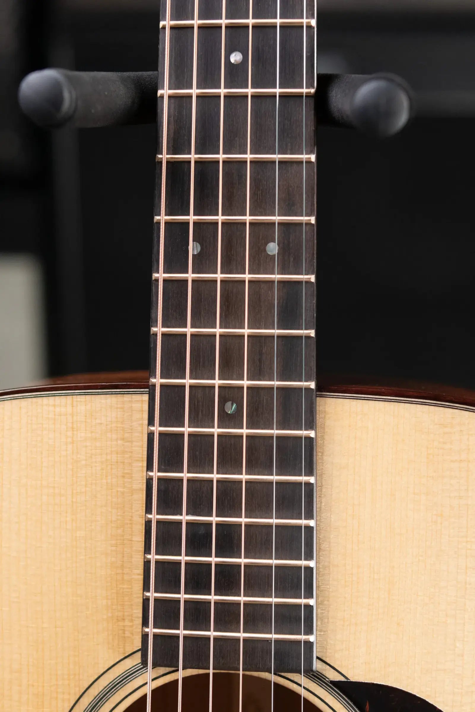 Martin 000-18 Modern Deluxe Acoustic Guitar with Hardshell Case
