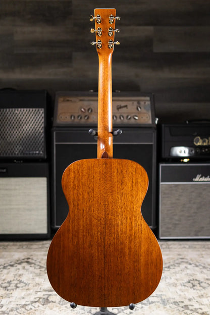 Martin 000-18 Modern Deluxe Acoustic Guitar with Hardshell Case