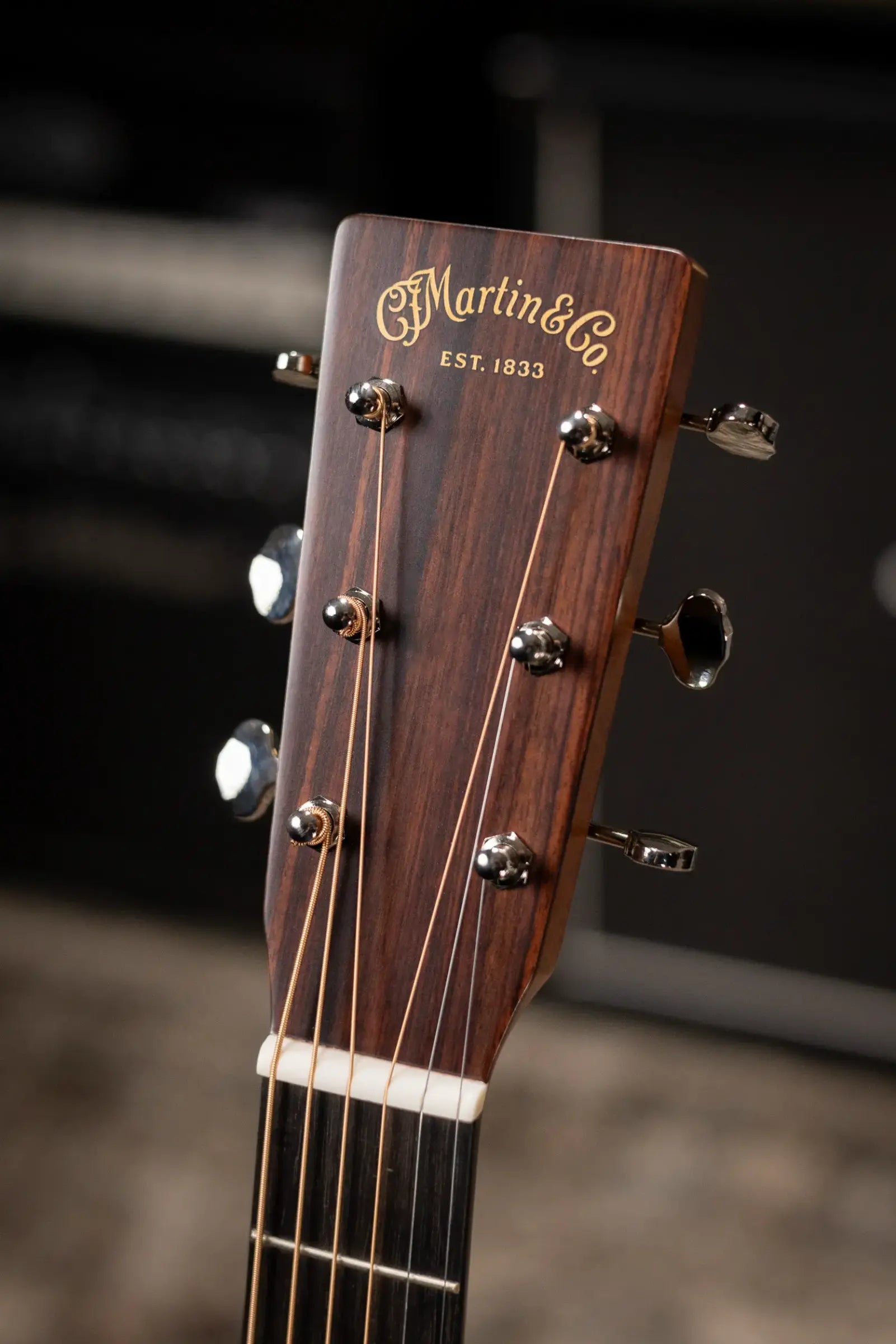 Martin 000-18 Standard Acoustic Guitar - Natural with Hardshell Case