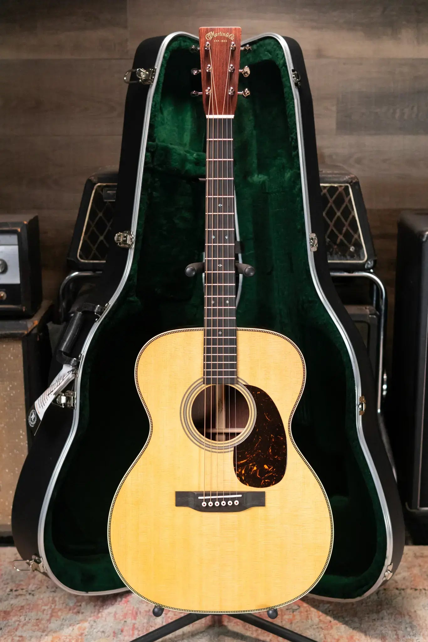 Martin 000-28 Acoustic Guitar with Hardshell Case