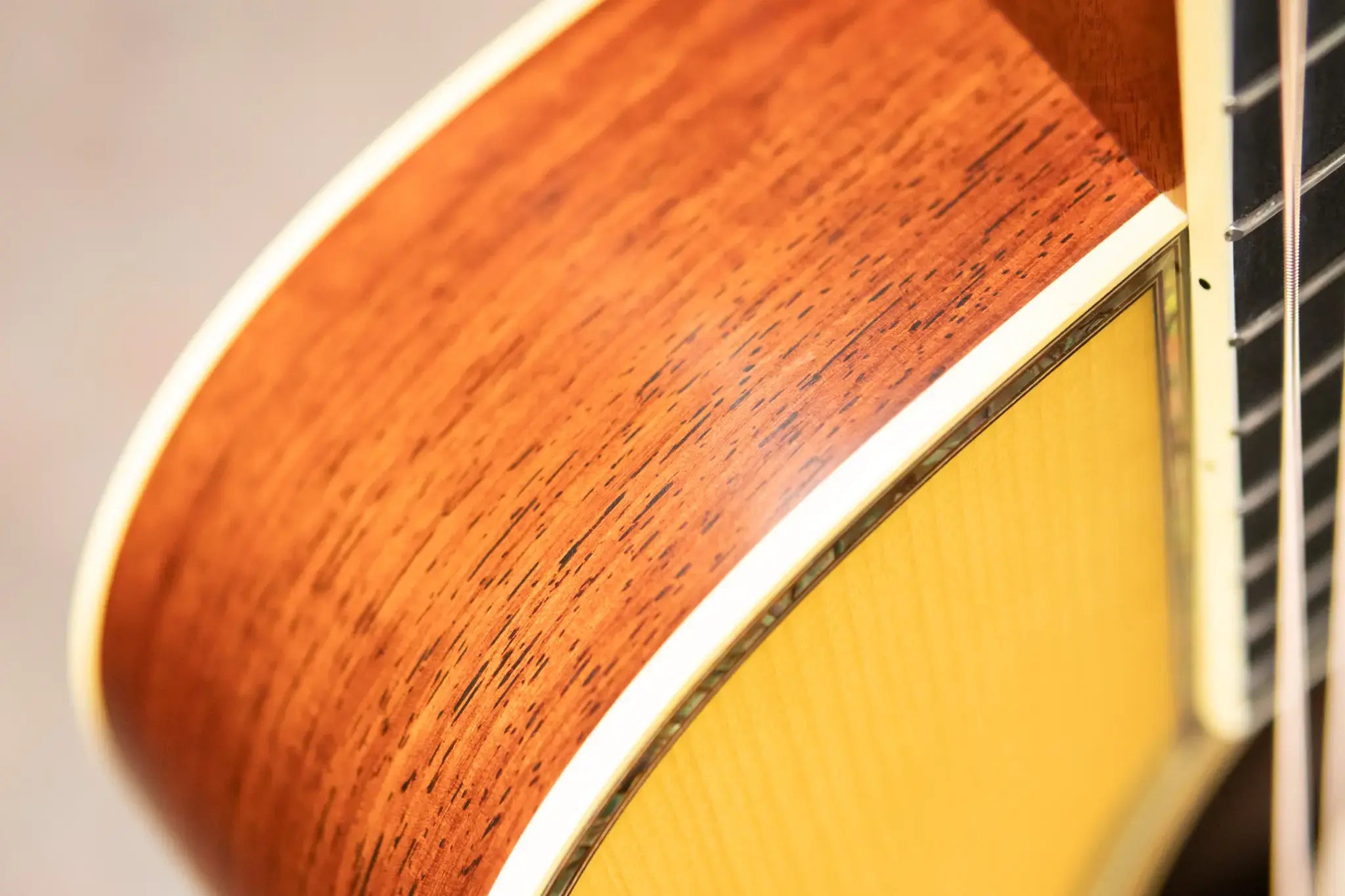 Martin 000-42EC 30th Anniversary Eric Clapton Signature Acoustic Guitar - Antique Toner with Hardshell Case