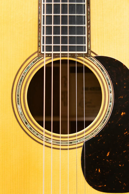 Martin 000-42EC 30th Anniversary Eric Clapton Signature Acoustic Guitar - Antique Toner with Hardshell Case