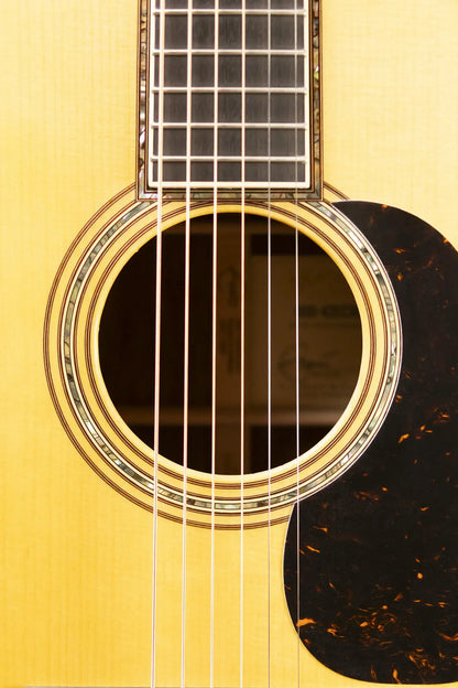 Martin 000-42EC 30th Anniversary Eric Clapton Signature Acoustic Guitar with Hardshell Case