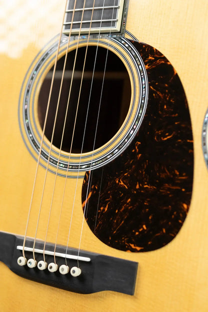Martin 000-42 Acoustic Guitar with Hardshell Case