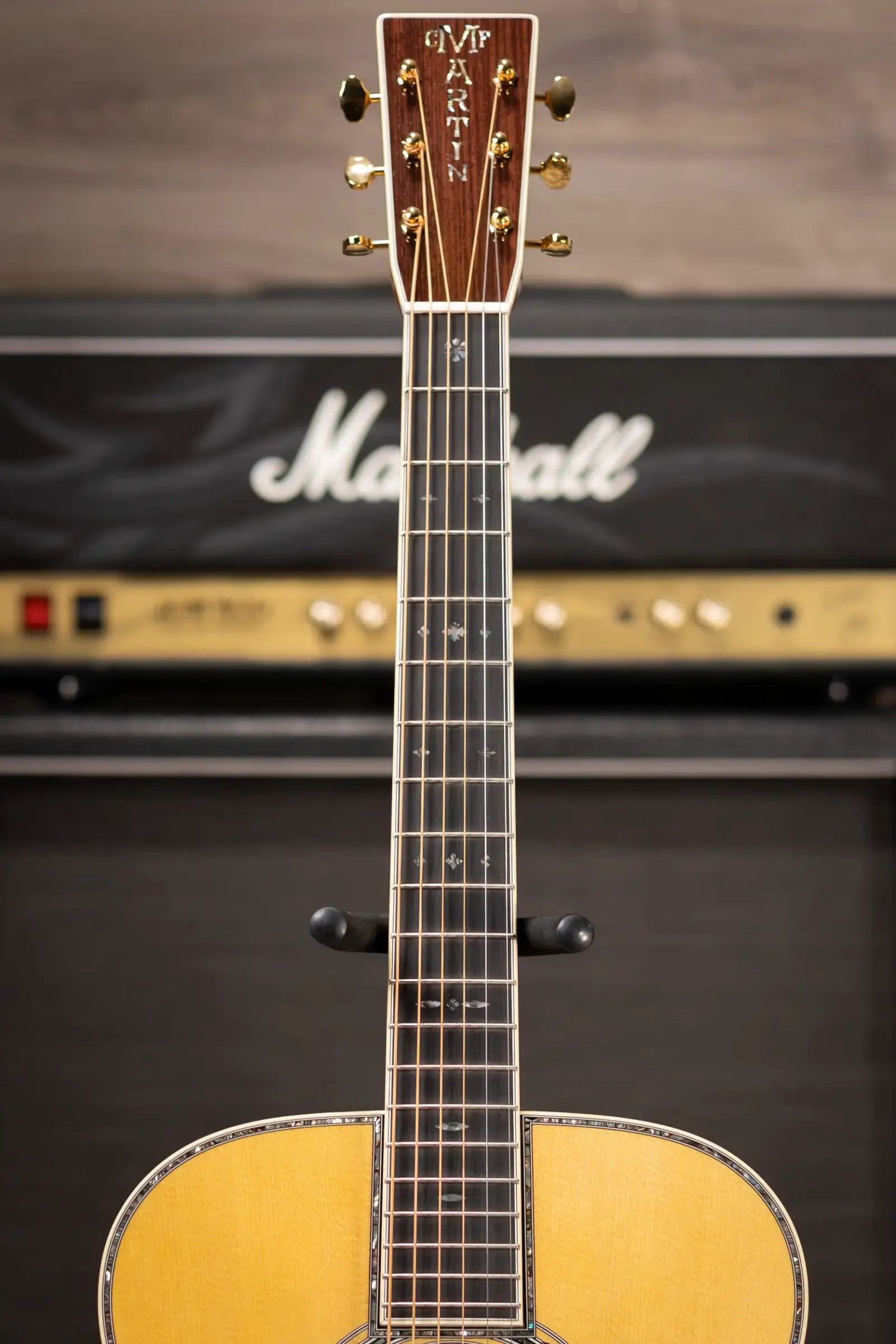 Martin 000-42 Standard Acoustic Guitar - Natural with Hardshell Case