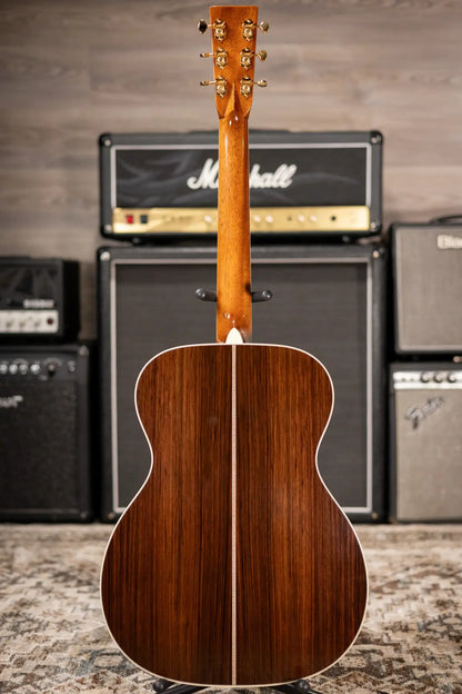 Martin 000-42 Standard Acoustic Guitar - Natural with Hardshell Case
