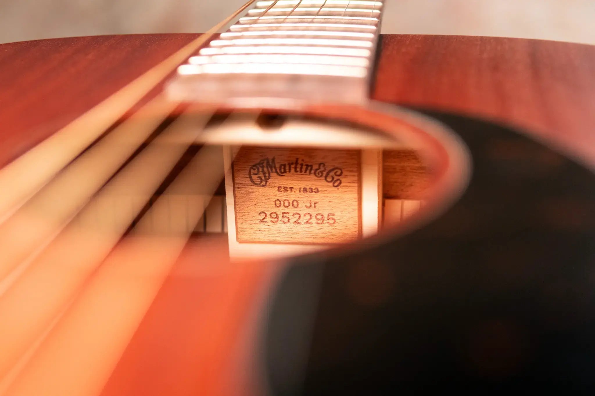 Martin 000 Jr-E Acoustic/Electric Guitar with Gig Bag